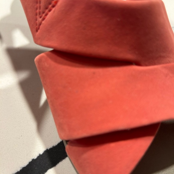 Beautiful dusty pink wedge Cloudsteppers by Clark - Picture 9 of 10